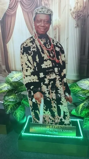 Image Cutout Frame