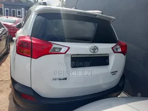 Toyota RAV4 2016 White