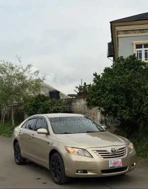 Toyota Camry 2.4 LE 2008 Gold