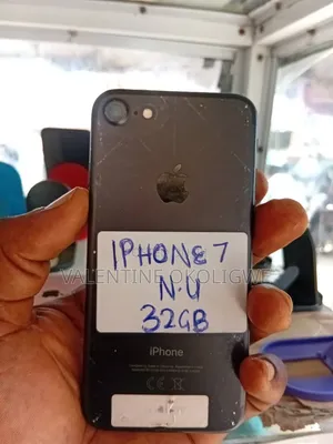 Apple iPhone 7 32 GB Black