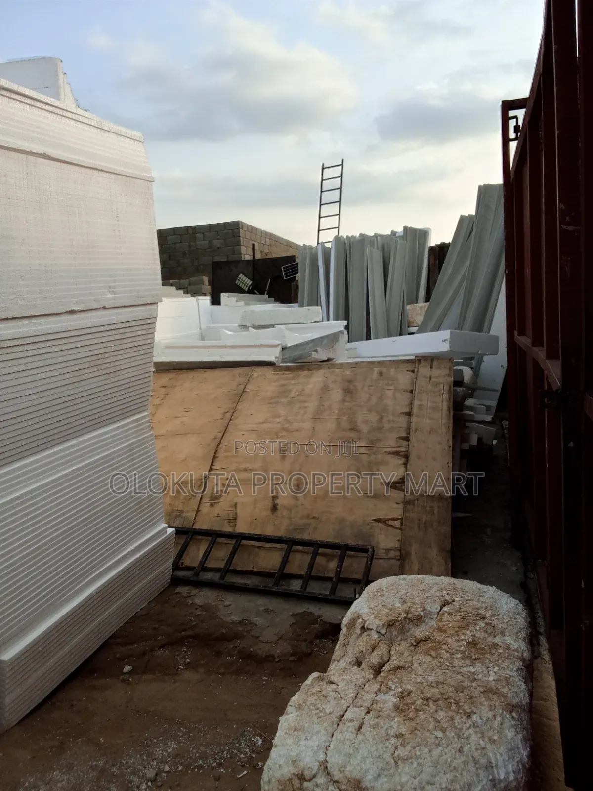 Polystyrene Board Parapet and Slab