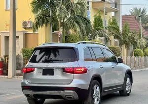 Mercedes-Benz GLB-Class GLB 250 4MATIC 2021 Silver