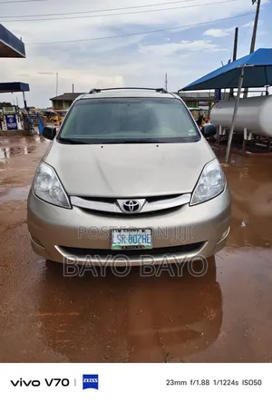 Toyota Sienna CE AWD 2008 Blue
