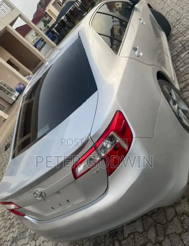 Toyota Camry 2013 Silver