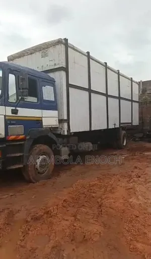 30 Tons Covered Body Trucks for Hire
