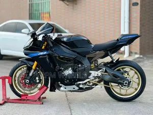 Yamaha R1 2016 Black