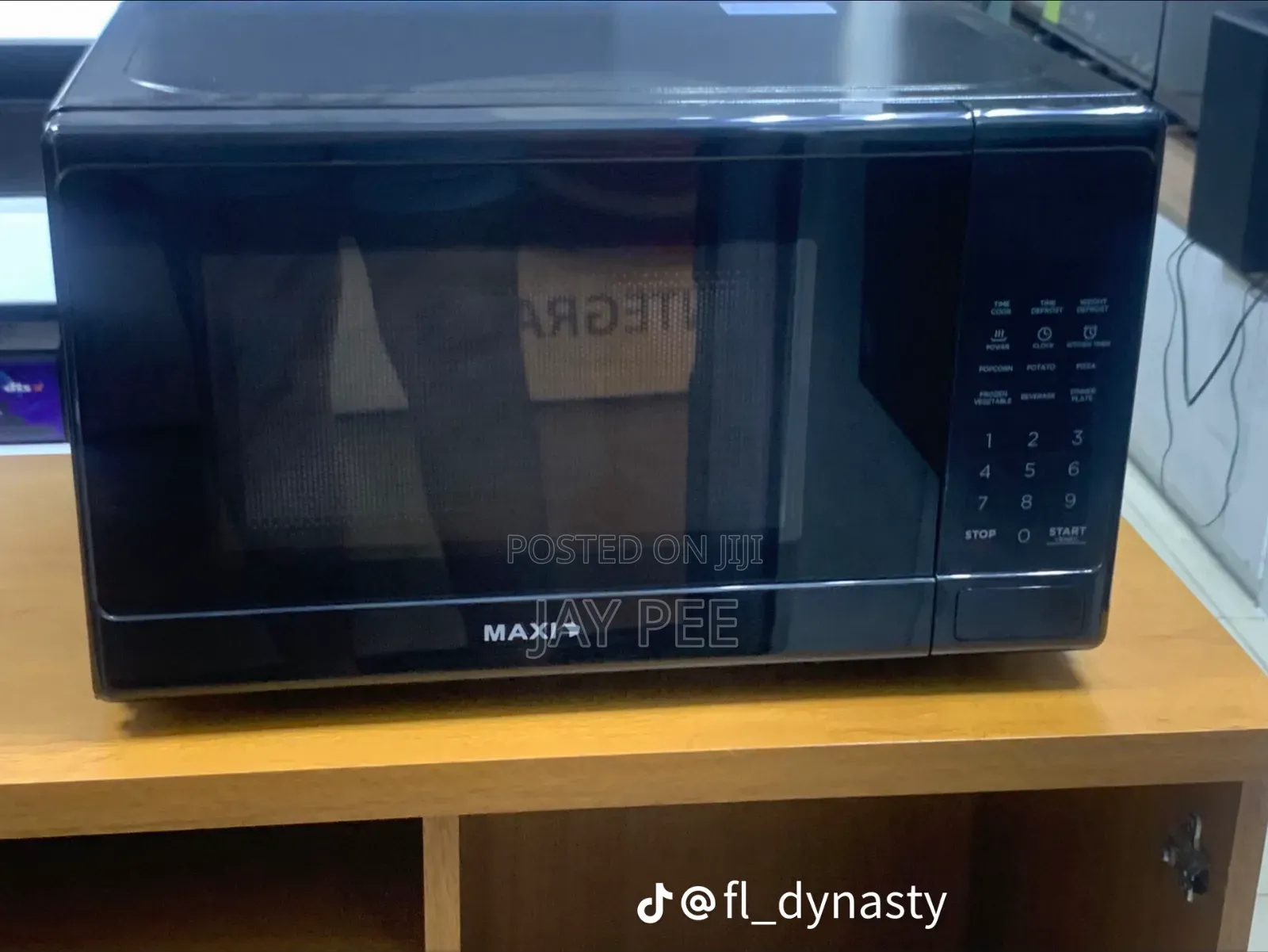 Maxi 20litres Microwave Digital Defrost