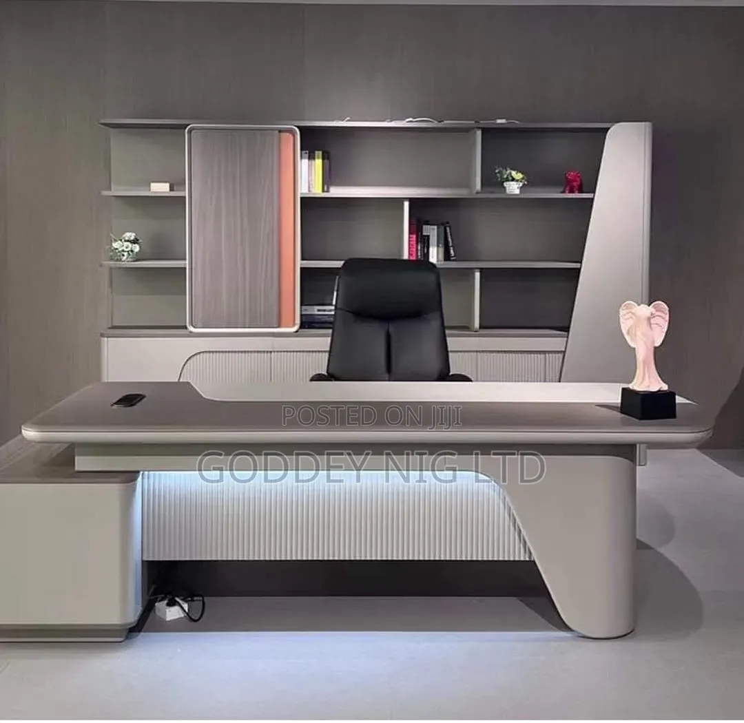 Solid Office Table With Extension