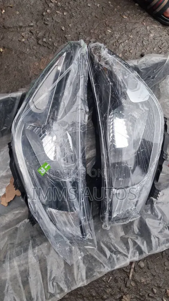 Headlamp Kia Rio 2018