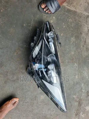 Headlamp Kia Stinger