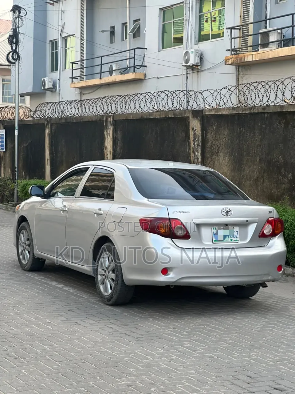 Toyota Corolla 2010 Silver