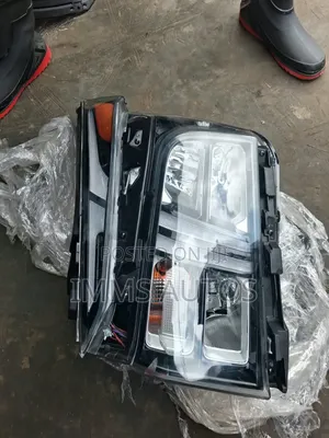 Headlamp Hyundai Santa Fe 2022
