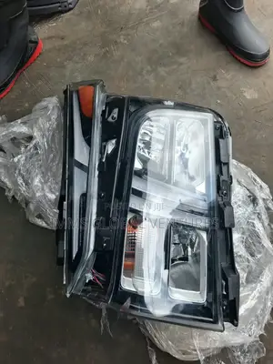 Headlamp Hyundai Santa Fe 2022