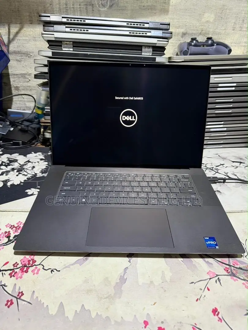 New Laptop Dell Precision 5680 32GB Intel Core i7 SSD 1T