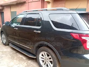Ford Explorer 2011 Black
