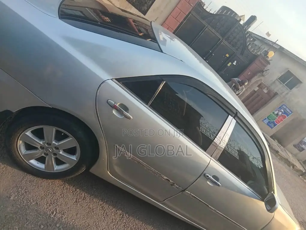 Toyota Camry 2004 Silver