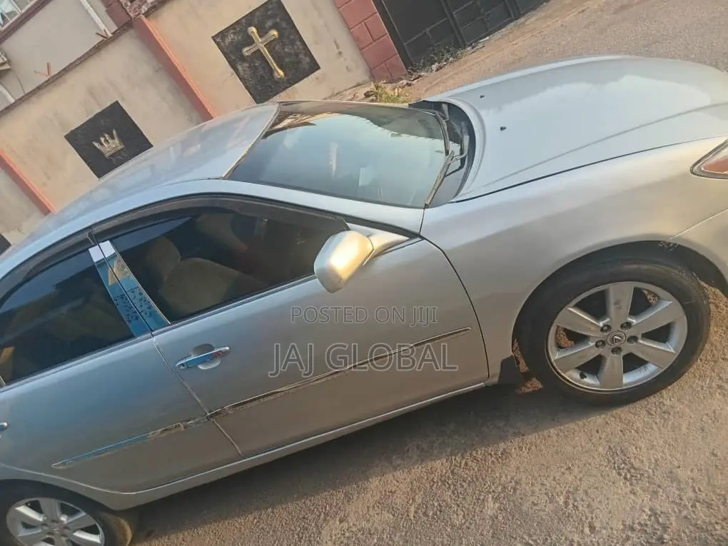 Toyota Camry 2004 Silver