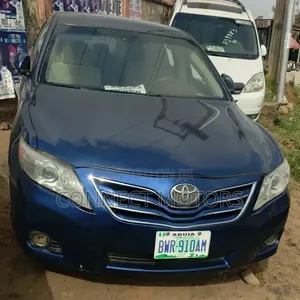 Toyota Camry 2011 Blue
