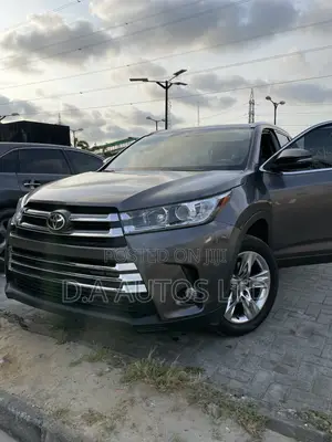 Toyota Highlander Limited 4dr SUV AWD (3.5L 6cyl 6A) 2014 Gray