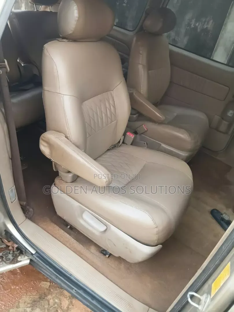 Toyota Sienna 2002