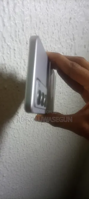 Itel City 100 128 GB Silver