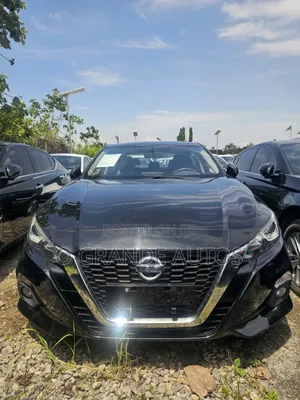 Nissan Altima 2021 Black