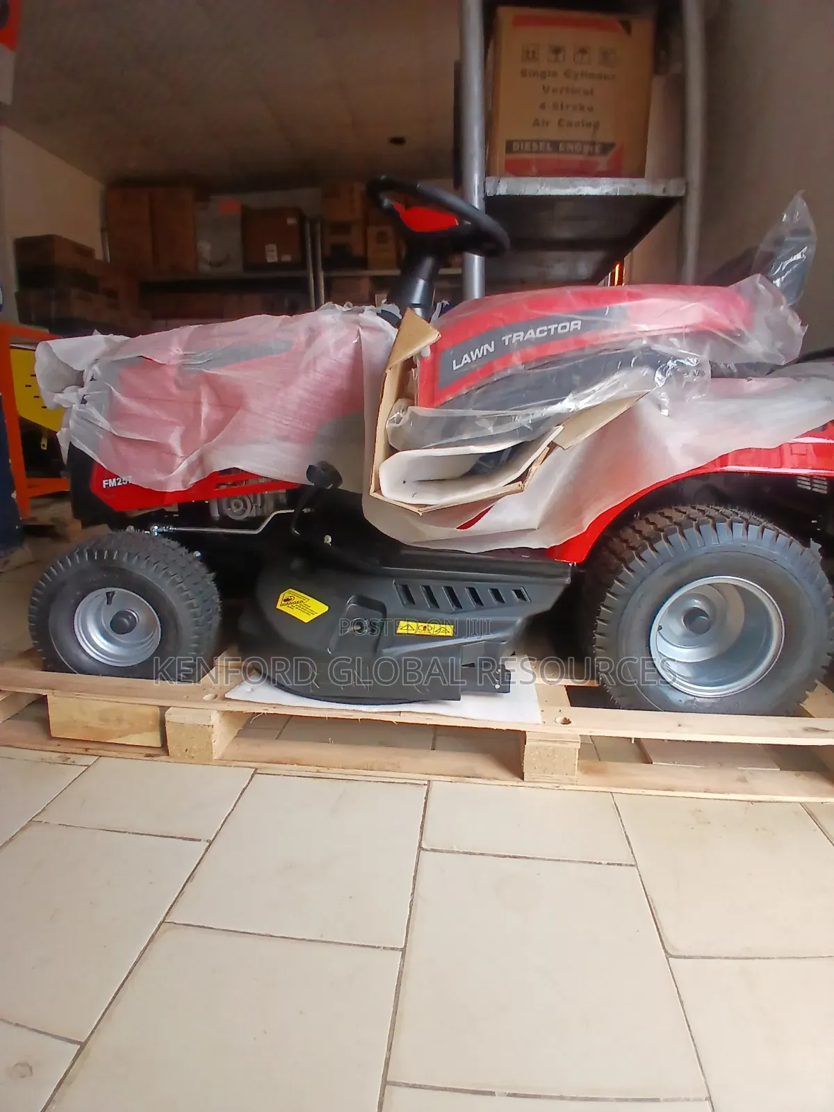 Driving Lawnmower [Lawn Tractor]