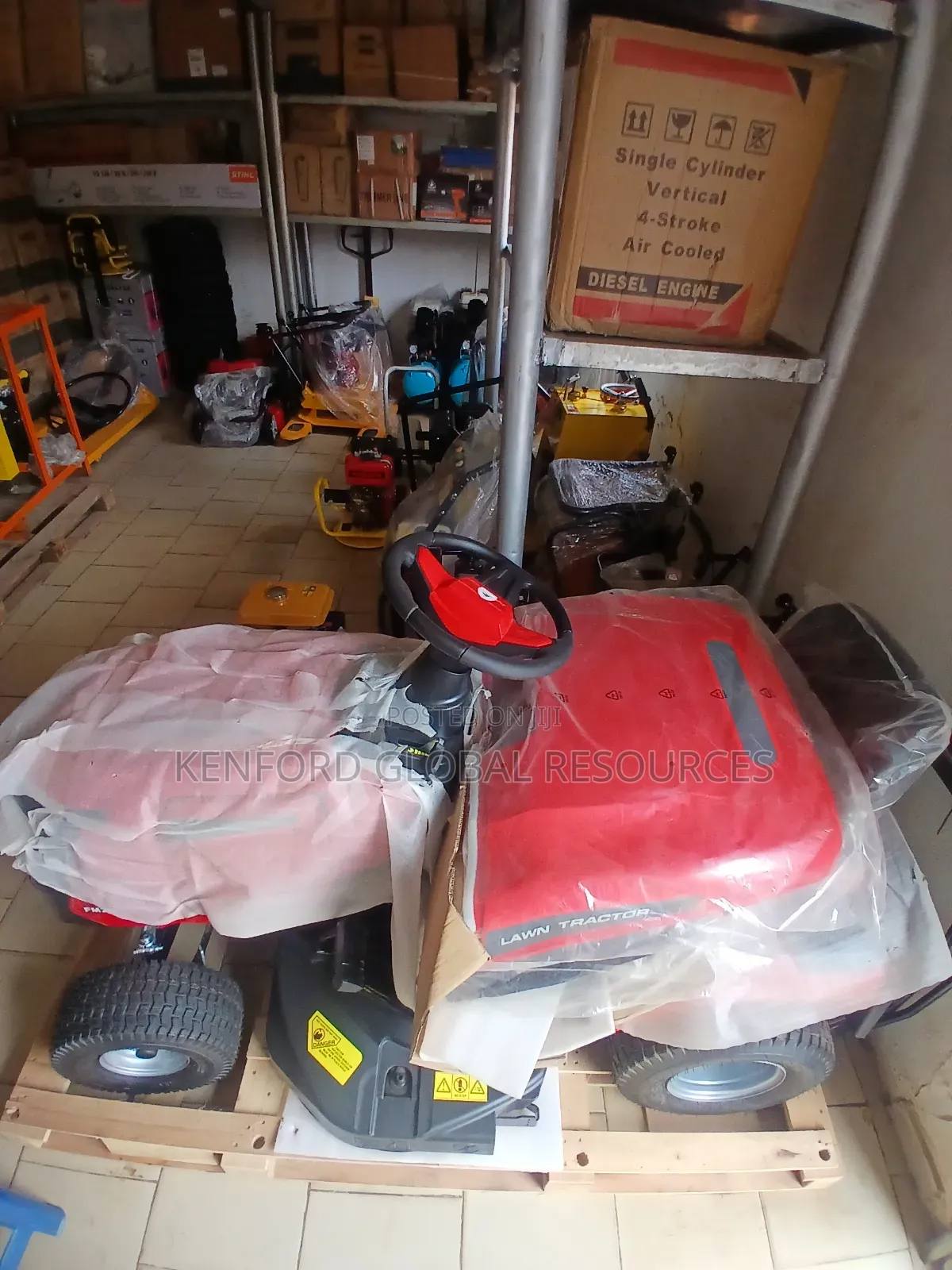 Driving Lawnmower [Lawn Tractor]