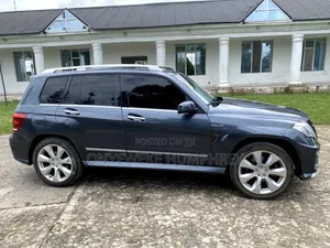Mercedes-Benz GLK-Class Base GLK 350 4dr 4x2 (3.5L 6cyl 7A) 2015 Gray