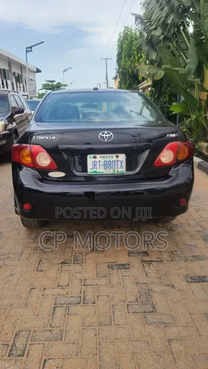 Toyota Corolla LE 4dr Sedan (1.8L 4cyl 4A) 2010 Black