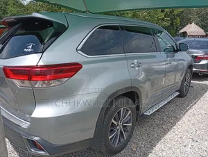 Toyota Highlander 2017 Silver