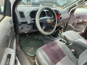 Toyota Hilux 2.0 VVT-i 2009 White