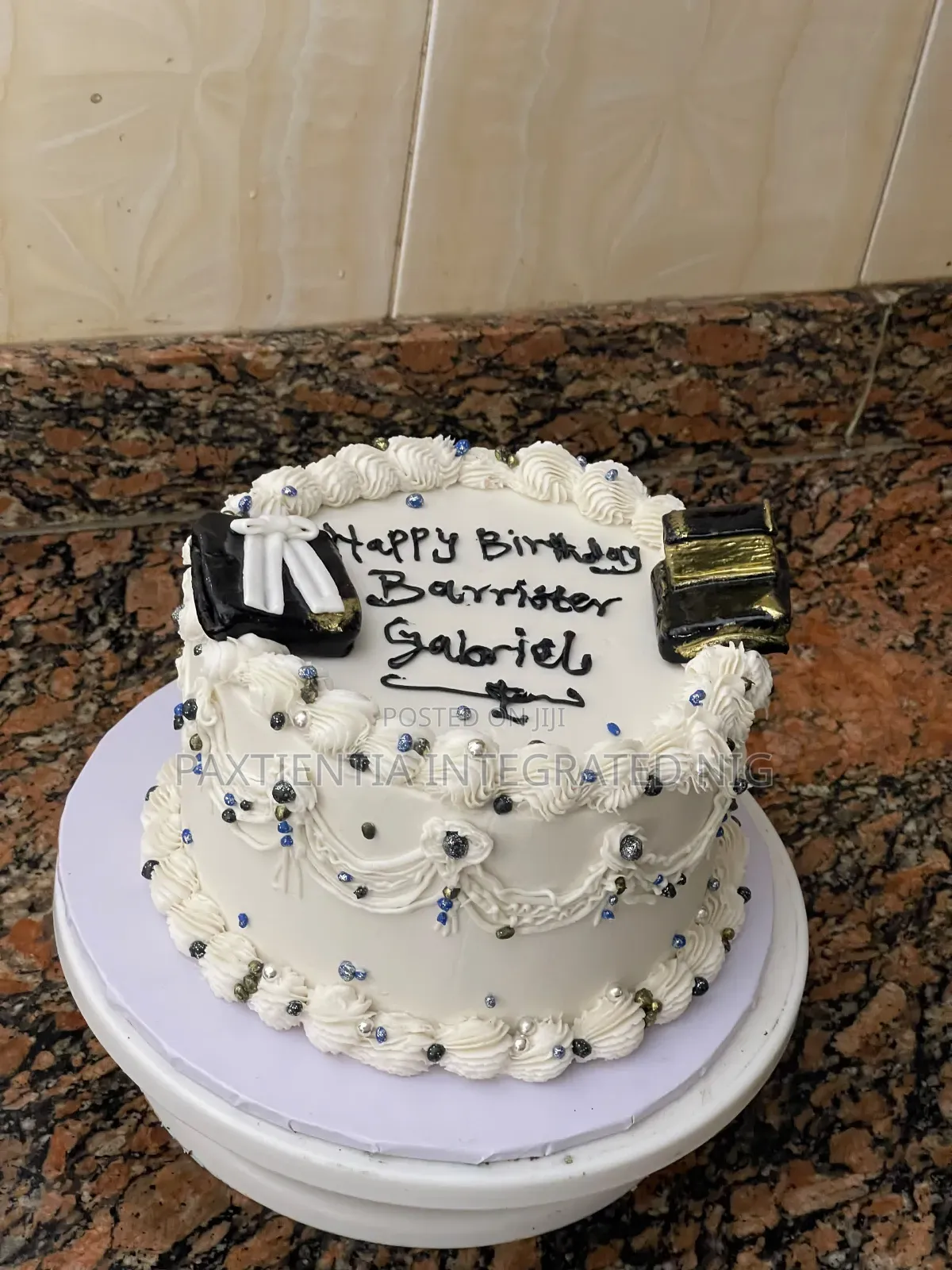 Vintage Cake