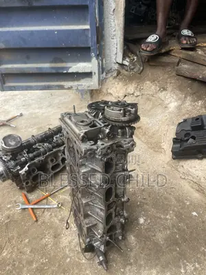 Toyota Hilux 2010 Engine Top Cylinder 2tr