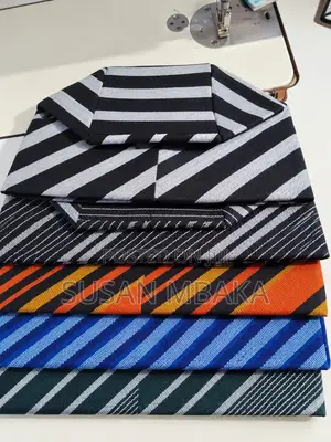 Men Native Caps