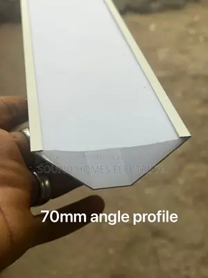 70mm Angle Shape Aluminum Profile