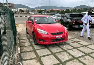Toyota Matrix Hatchback FWD (1.8L 4cyl 5M) 2010 Red