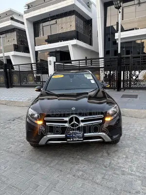 Mercedes-Benz GLC-Class 2017 Black