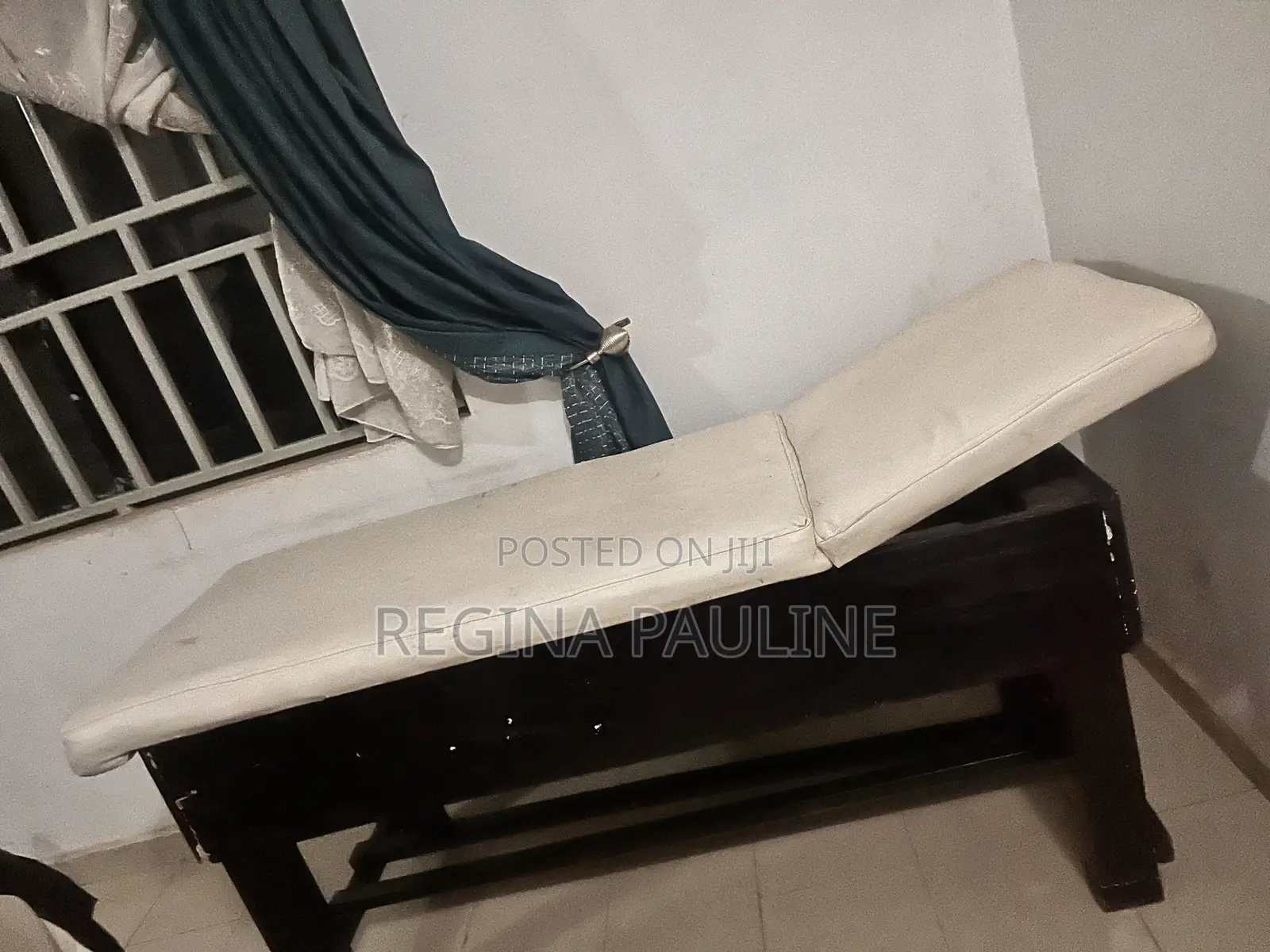 Massaging Bed
