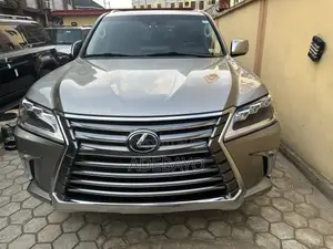 Lexus LX 570 AWD 2021 Gold