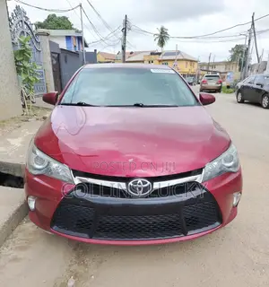 Toyota Camry 2015 Red