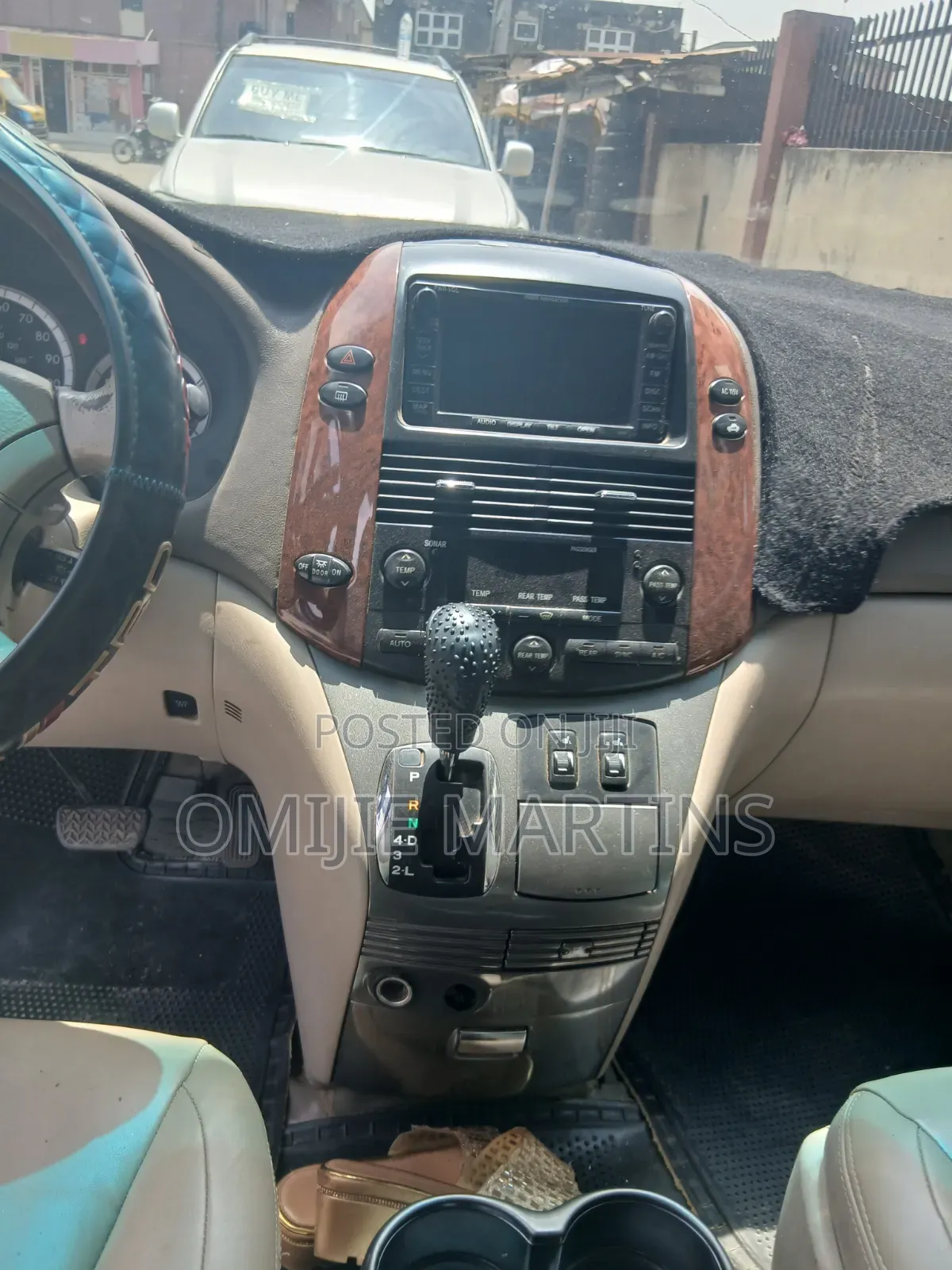 Toyota Sienna 2006 Red