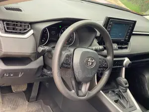 Toyota RAV4 LE 2021 Red