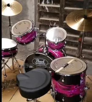 Pearl Roadshow 5 Set Drum Set With Double Cymbals