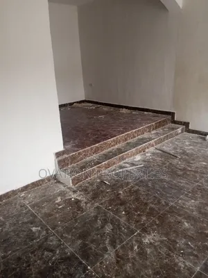 3bdrm Block of Flats in Santos Estate/Valley, Akowonjo for rent