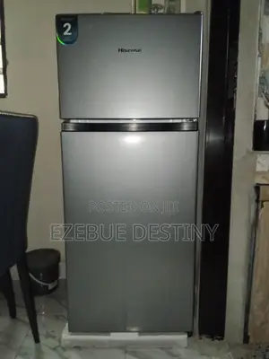 Hisense 124L Double Door Refrigerator – Excellent Condition