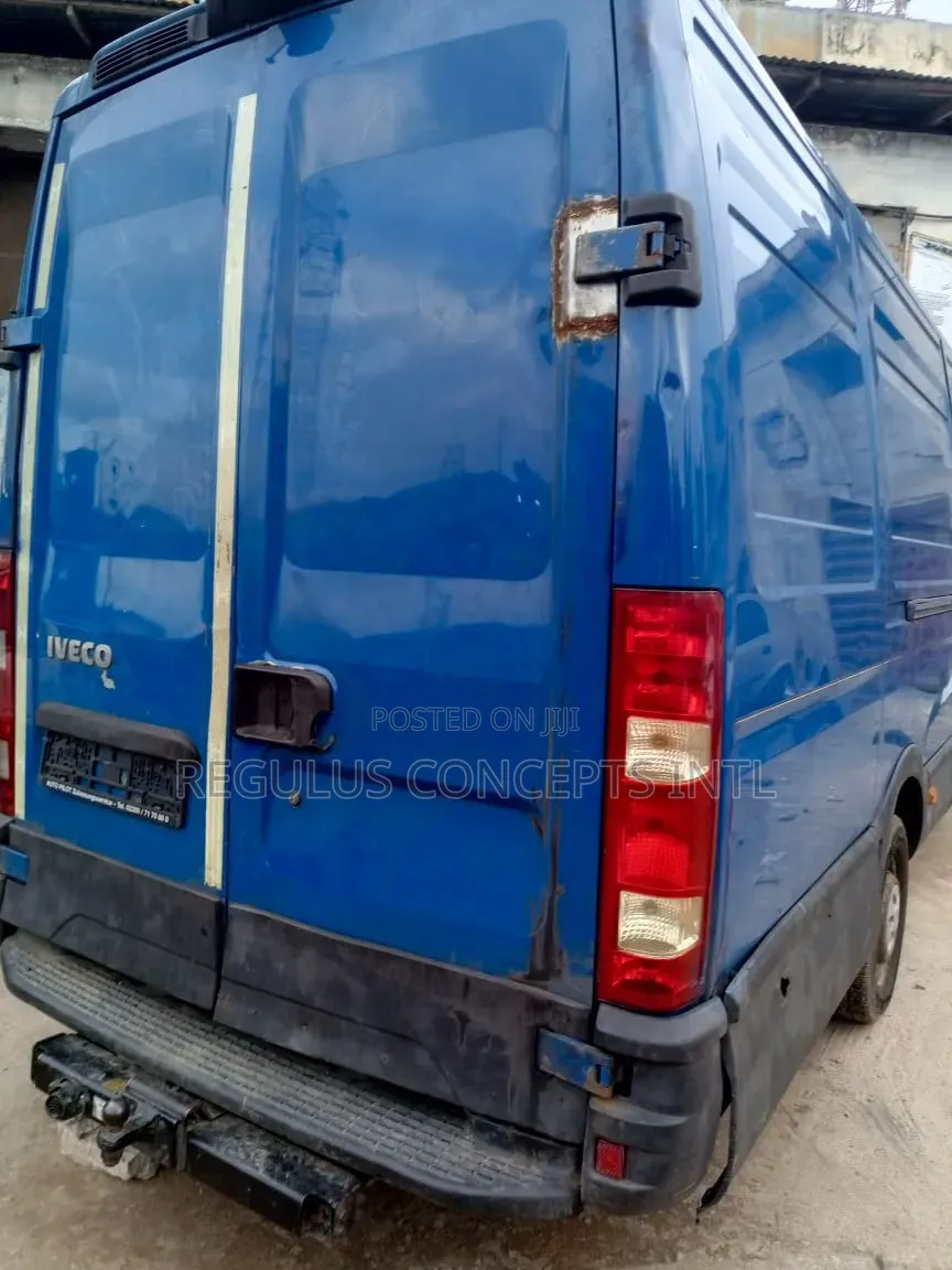 Iveco Daily 1982 Blue