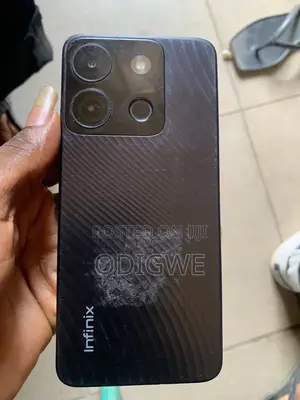 Infinix Smart 7 Plus 64 GB Black