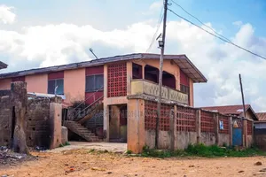 16bdrm House in Elewe Odo, Ibadan for sale