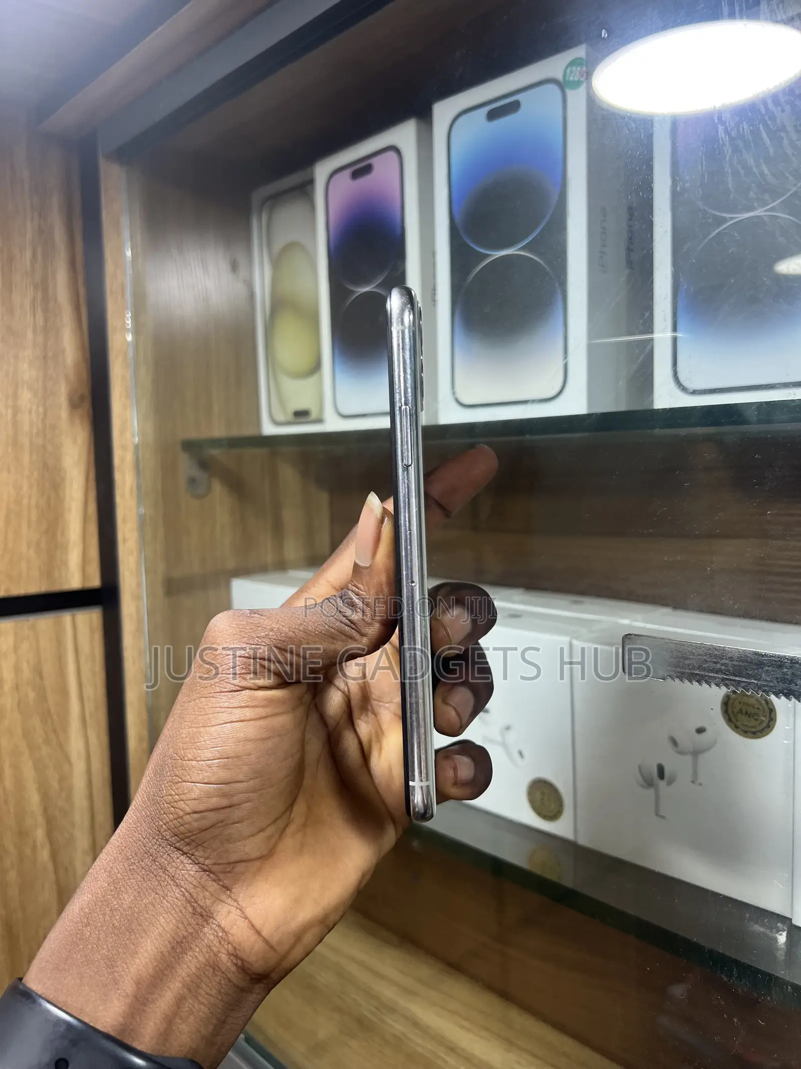 Apple iPhone 11 Pro Max 64 GB White